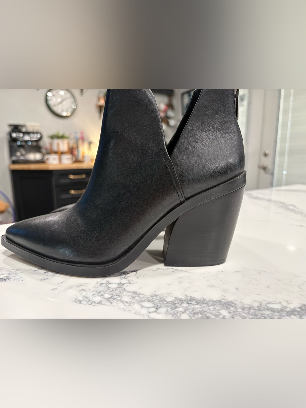 Vince Camuto Gigietta Black Leather Block Heel Booties Size 6.5M
